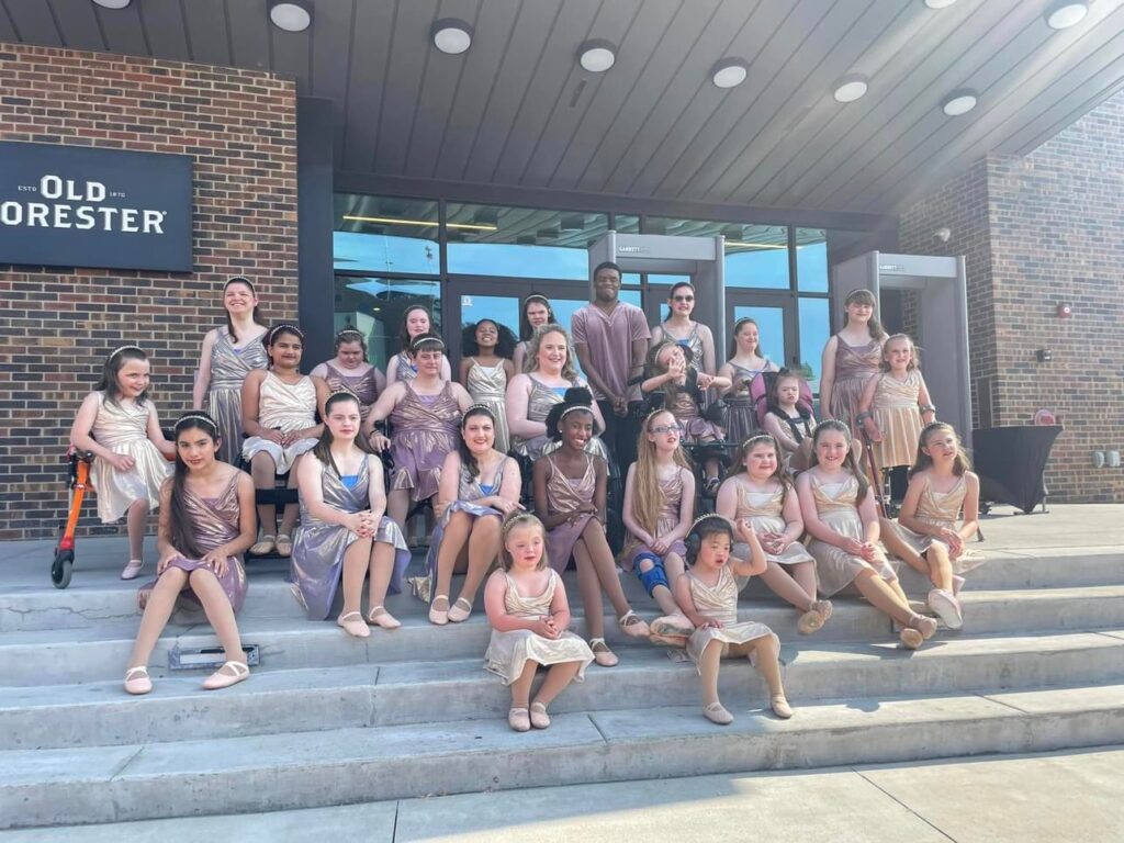 Miracle Dancers photo 15